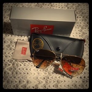 Ray Ban Aviator Sunglasses
